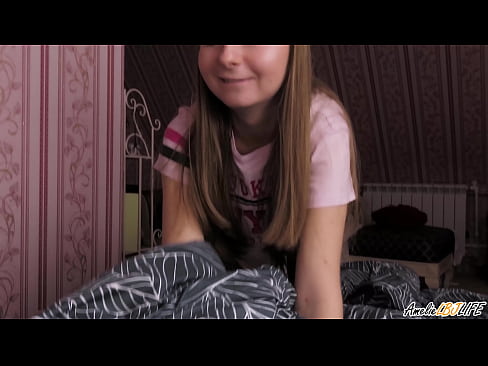 ❤️ Blondie onun BFF-ni dərindən sorur və ağzına boşaldır Anal porno pornoda az.pornobot.ru ❌
